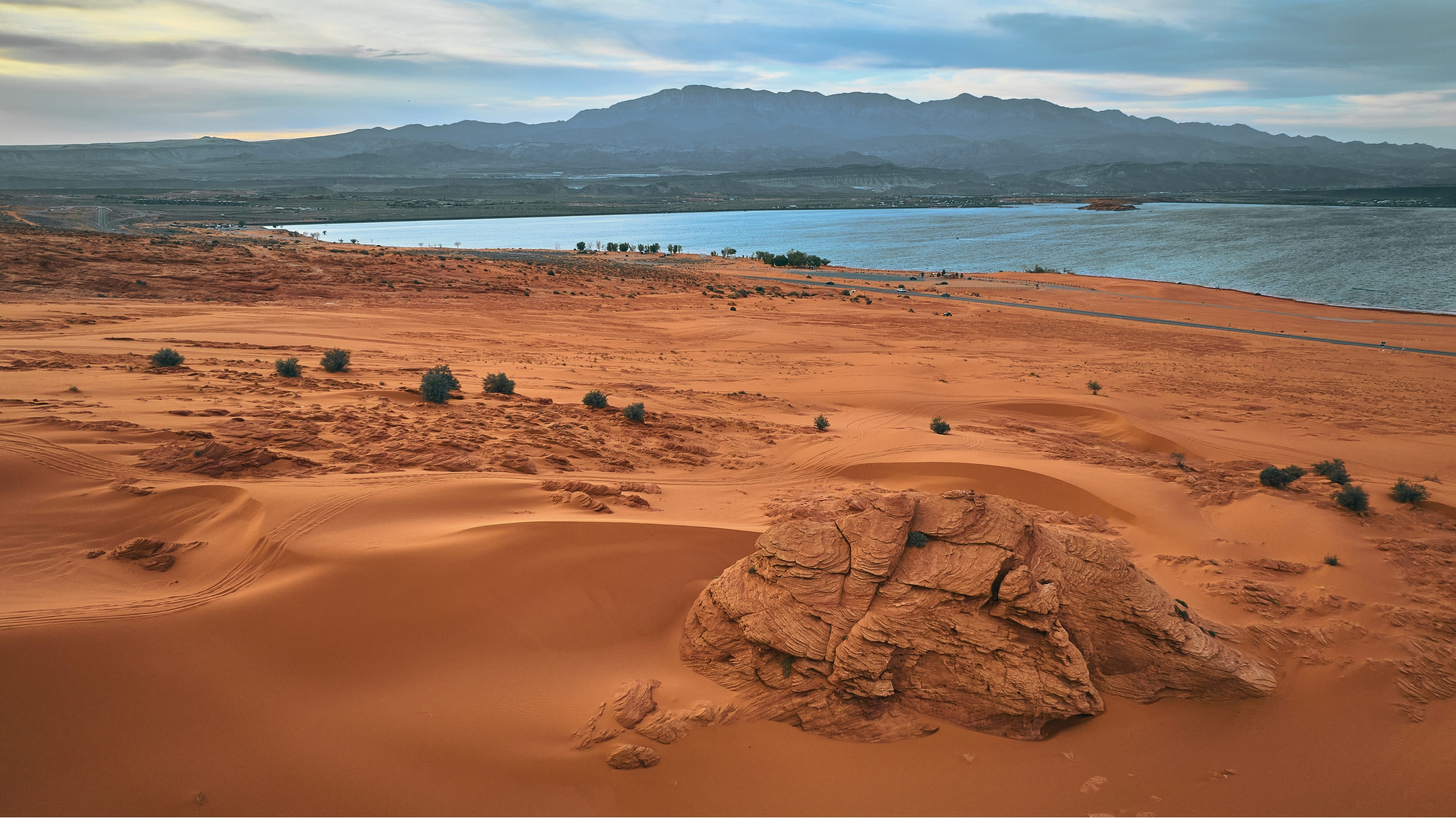 Sand Hollow dunes, Southern Utah